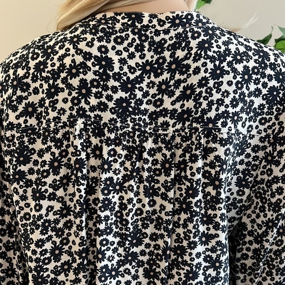 PART TWO Beautiful European Blouse NWT - Picture 4 of 12